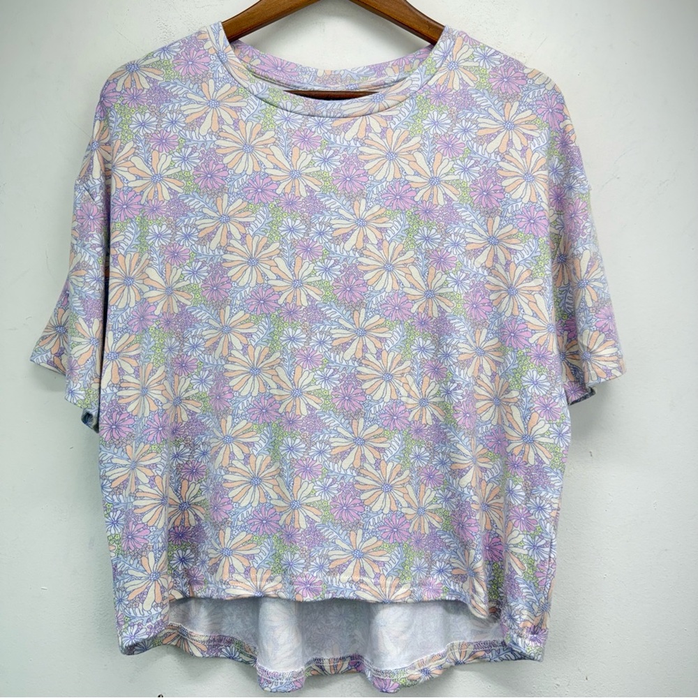 Southern Shirt Co. size Medium Women’s Multicolor Floral Short Sleeve Shirt NWT